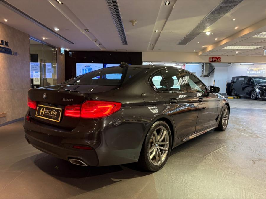 520iA M-Sport - Image 2